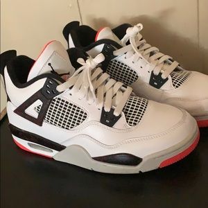 Jordan retro 4s